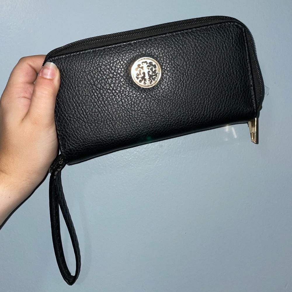 Tory Burch wallet